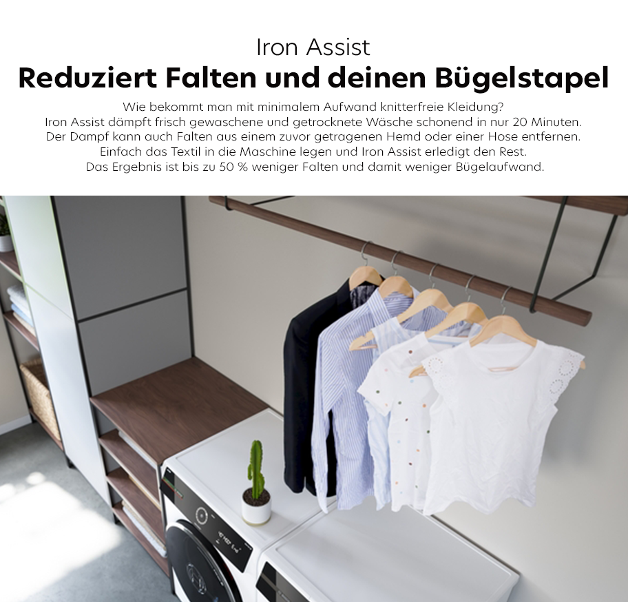 Feature-Banner, Bosch-Waschmaschine mit einer kleinen Pflanze auf der Oberseite und einer hängenden Kleiderstange mit mehreren Hemden und T-Shirts in einem modernen Waschraum.'