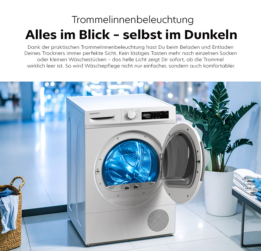 Feature-Banner, Weiße Frontlader-Trommeltrockner mit geöffneter Tür, beleuchteter Trommelinnenraum in Blau, steht auf weißem Boden neben Pflanzen und Wäschekorb.'