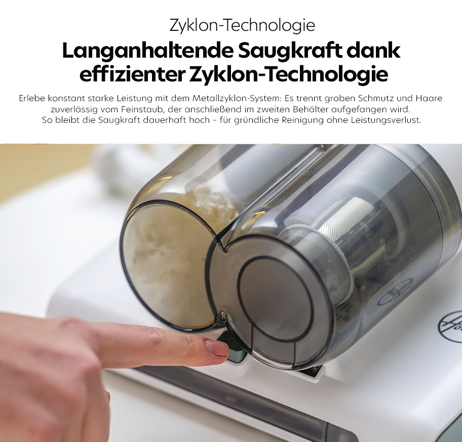 Feature-Banner, Nahaufnahme eines Metallzyklon-Systems mit zwei durchsichtigen Behältern, in die Schmutz und Haare getrennt aufgefangen werden, Finger zeigt auf einen Knopf am Gerät. Text: 'PowerCare Die perfekte Mischung macht es.'