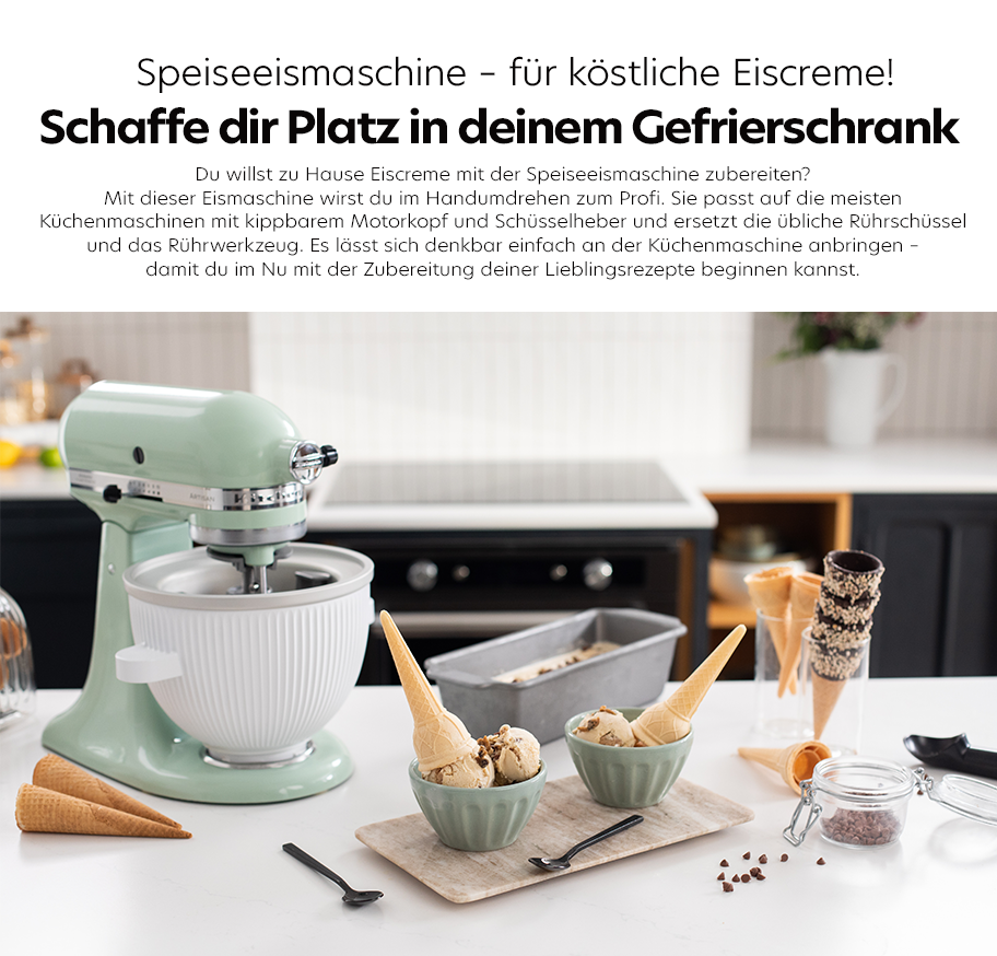 Feature-Banner, Küchenmaschine von KitchenAid in mintgrün mit Eisschüssel, daneben zwei Eistüten und zwei Schalen mit Eis. Text: Speiseeismaschine – für köstlichen Eiscreme'.