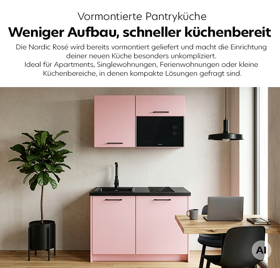 Feature-Banner, Kleine vormontierte Pantryküche Nordic Rosé Black mit zwei Unterschränken, Spüle, Armatur, zwei Hängeschränken, Mikrowelle und minimalistischer Essbereich mit rundem Holztisch, Stühlen, Stehlampe und Pflanzen im Hintergrund.'